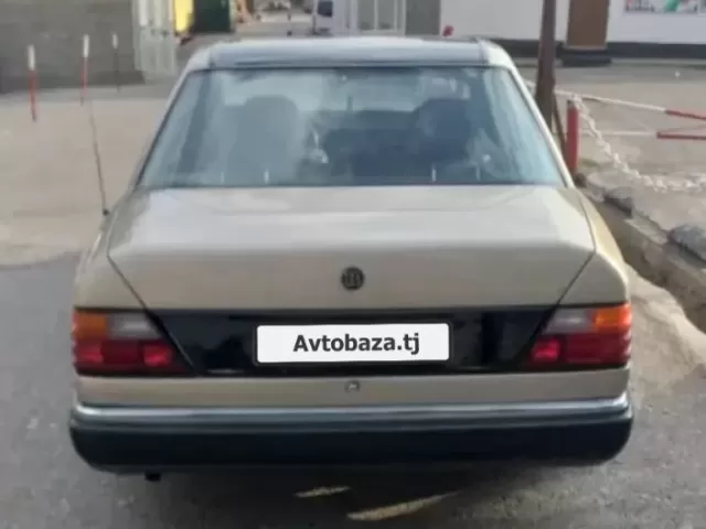 Mercedes-Benz W124 1, avtobaza.tj