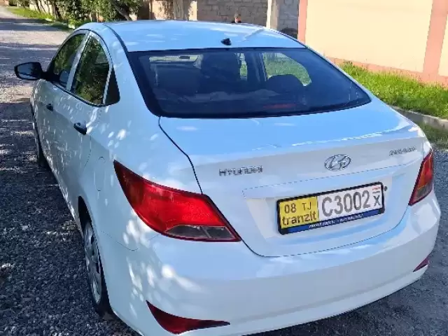 Hyundai Solaris, 2016 1, avtobaza.tj