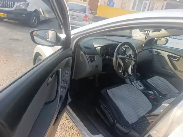 Hyundai Elantra, 2011 1, avtobaza.tj