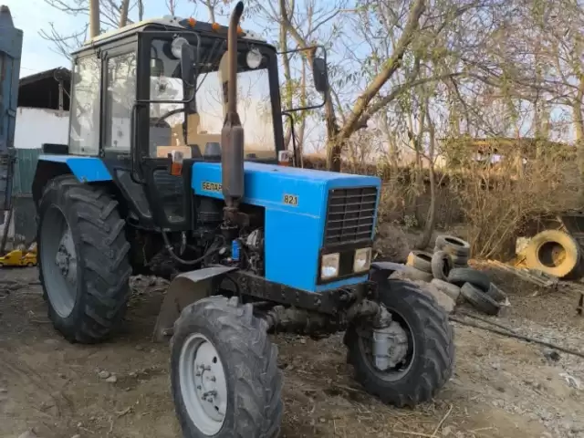 Трактор МТЗ, 2011 1, avtobaza.tj Трактор МТЗ, 2011 1, avtobaza.tj