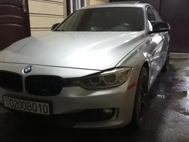 BMW 3 Series 320i, 2013 1, avtobaza.tj