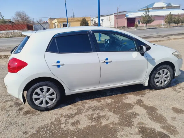 Toyota Auris 1, avtobaza.tj