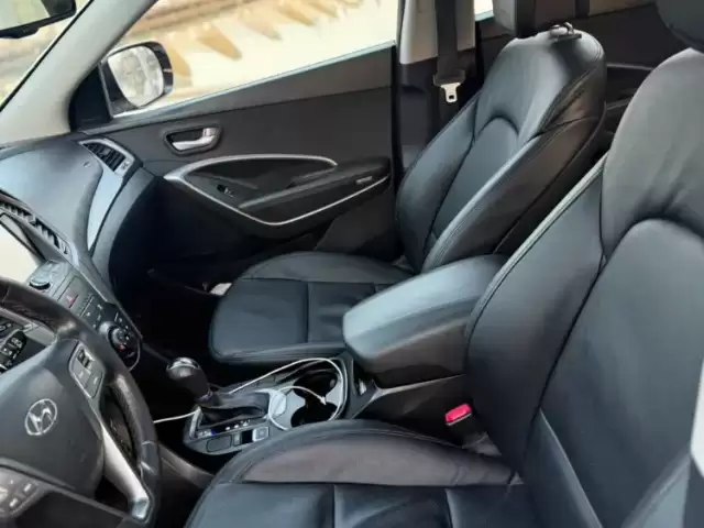 Hyundai Santa Fe, 2014 1, avtobaza.tj