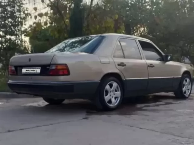 Mercedes-Benz W124 1, avtobaza.tj