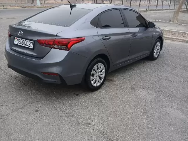 Hyundai Solaris, 2018 1, avtobaza.tj
