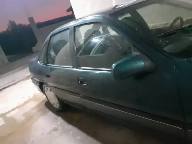 Opel Vectra A 1, avtobaza.tj