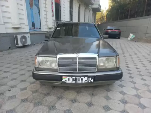 Mercedes-Benz W124, 1990 1, avtobaza.tj Mercedes-Benz W124, 1990 1, avtobaza.tj