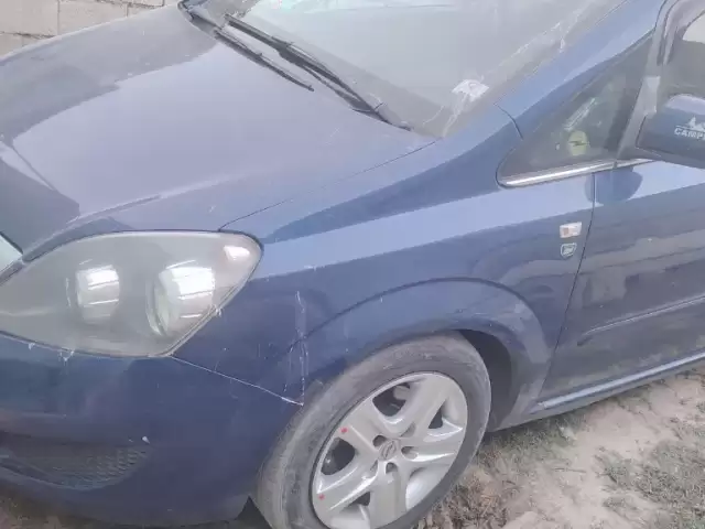 Opel Zafira, 2010 1, avtobaza.tj
