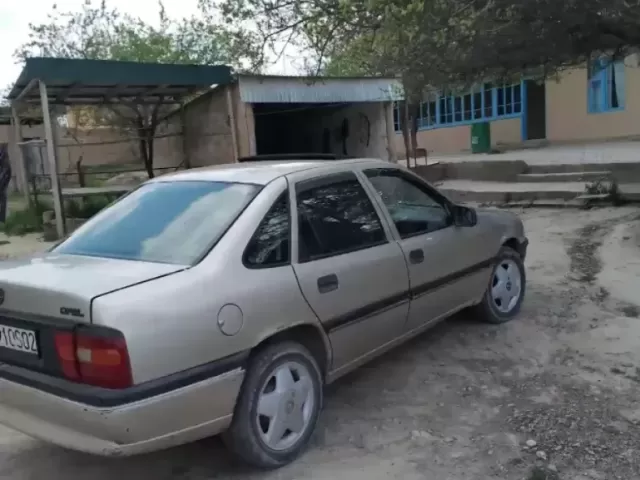 Opel Vectra A 1, avtobaza.tj