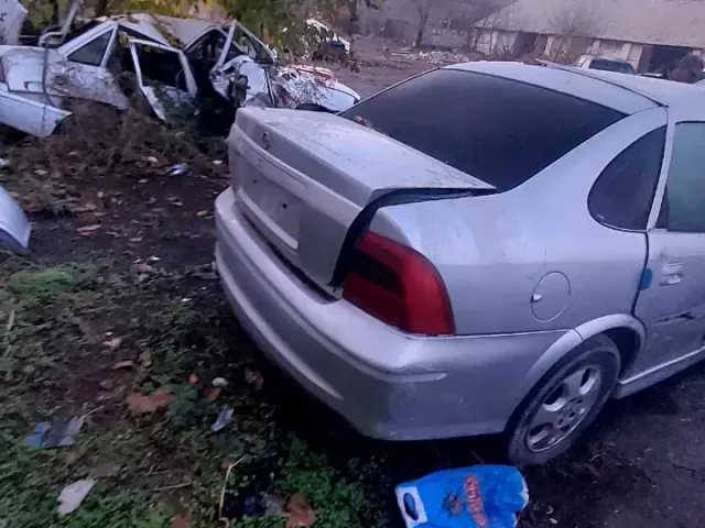 Opel Vectra B 1, avtobaza.tj