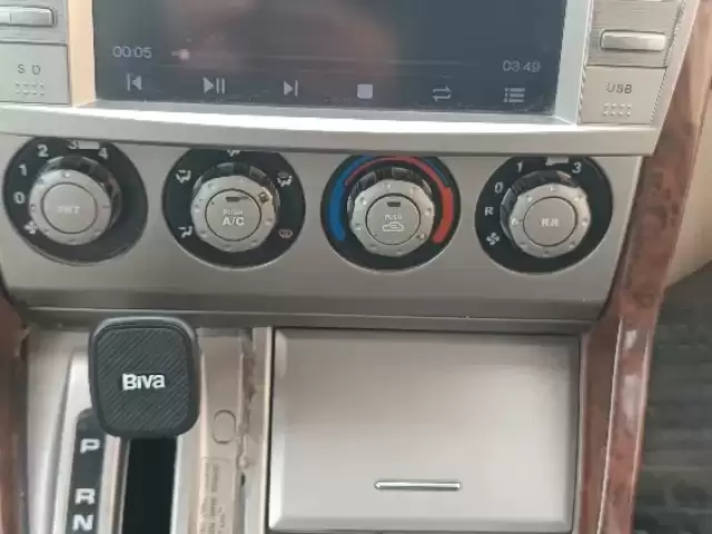 Kia Carnival, 2001 1, avtobaza.tj
