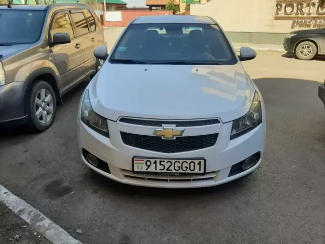Chevrolet Cruze, 2010 1, avtobaza.tj
