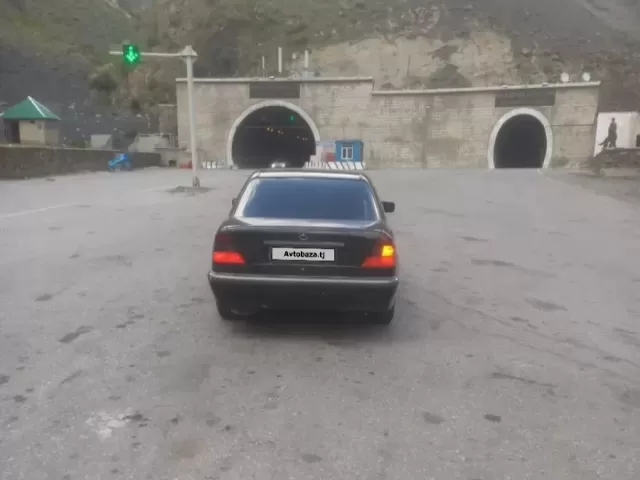 Mercedes-Benz E class 1, avtobaza.tj