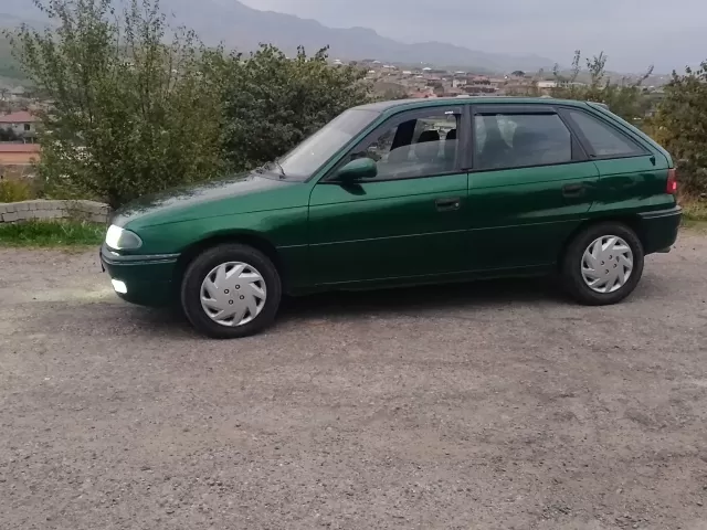 Opel Astra F 1, avtobaza.tj