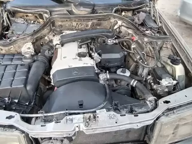 Mercedes-Benz W124, 1989 1, avtobaza.tj