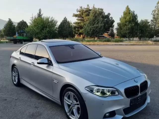 BMW 5 Series 520 1, avtobaza.tj