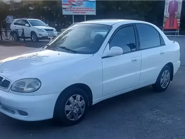 Daewoo Lanos 1, avtobaza.tj