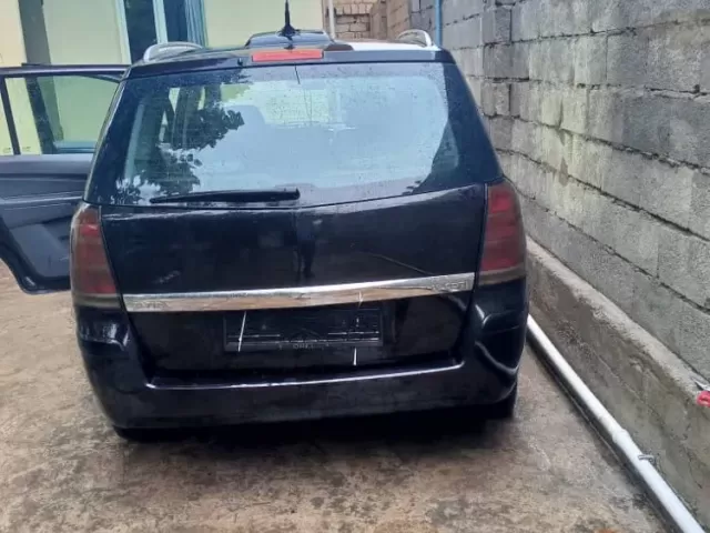 Opel Zafira 1, avtobaza.tj