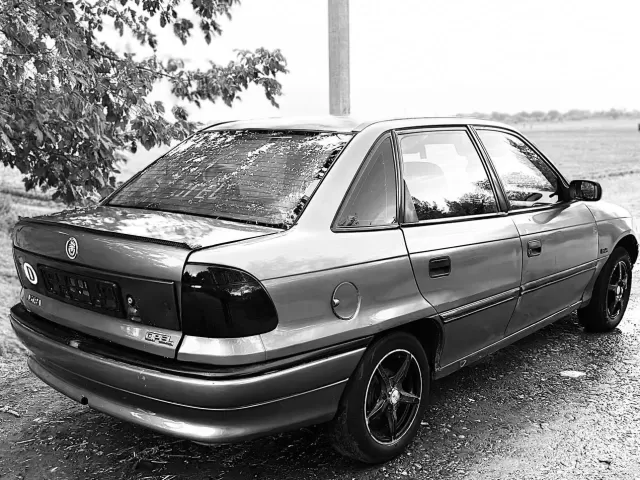 Opel Astra F 1, avtobaza.tj