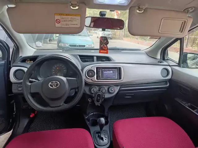 Toyota Vitz, 2012 1, avtobaza.tj