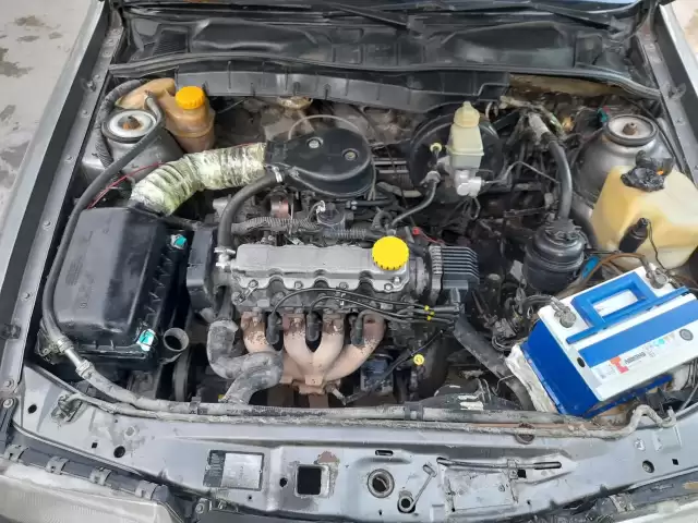 Opel Vectra A, 1992 1, avtobaza.tj Opel Vectra A, 1992 1, avtobaza.tj