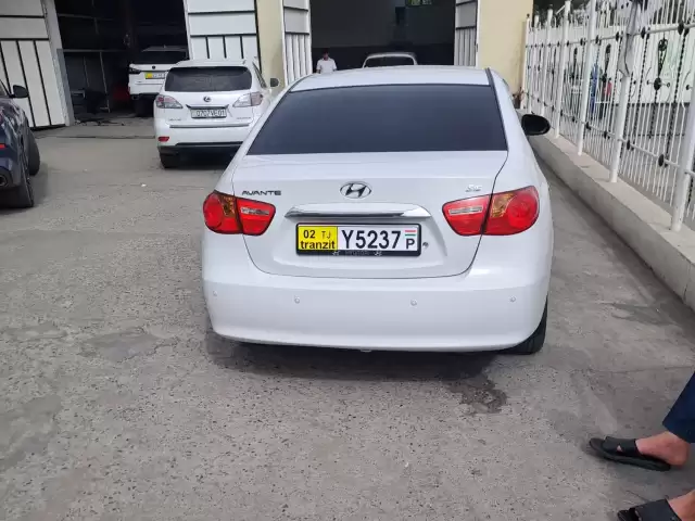 Hyundai Avante, 2010 1, avtobaza.tj