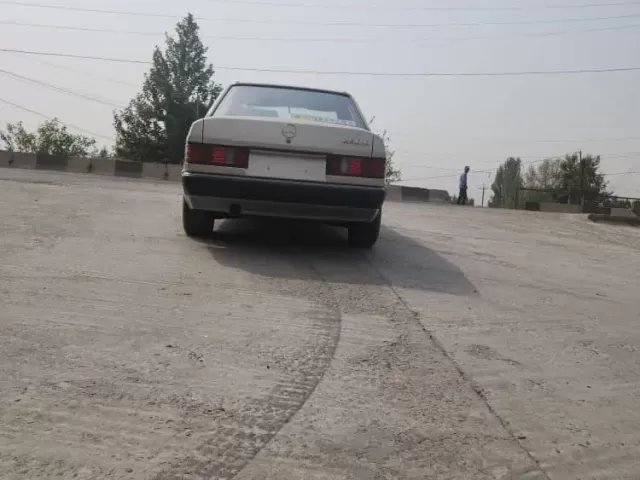 Mercedes-Benz E class, 1992 1, avtobaza.tj