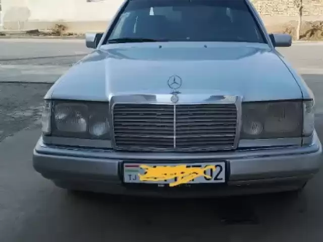 Mercedes-Benz W124, 1993 1, avtobaza.tj