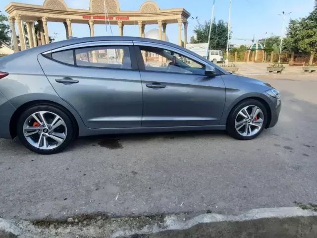 Hyundai Avante, 2016 1, avtobaza.tj