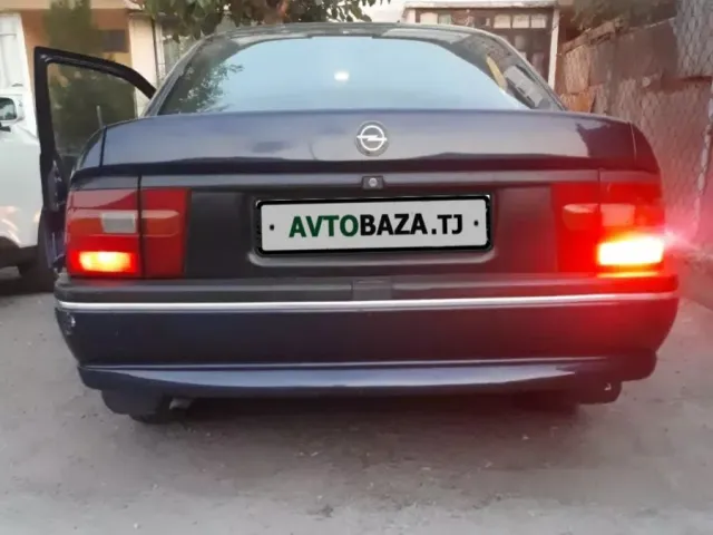 Opel Vectra A 1, avtobaza.tj