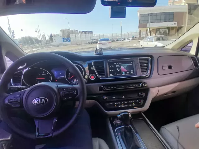 Kia Carnival, 2014 1, avtobaza.tj