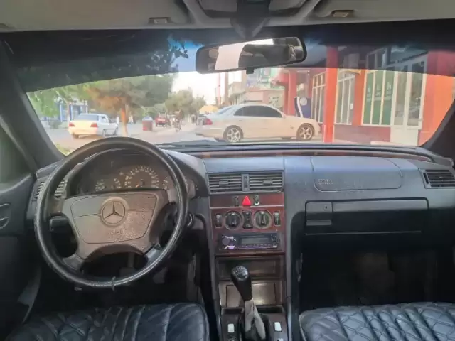 Mercedes-Benz E class, 2000 1, avtobaza.tj