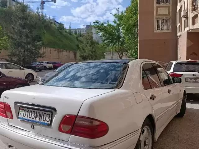 Mercedes-Benz E class, 1997 1, avtobaza.tj