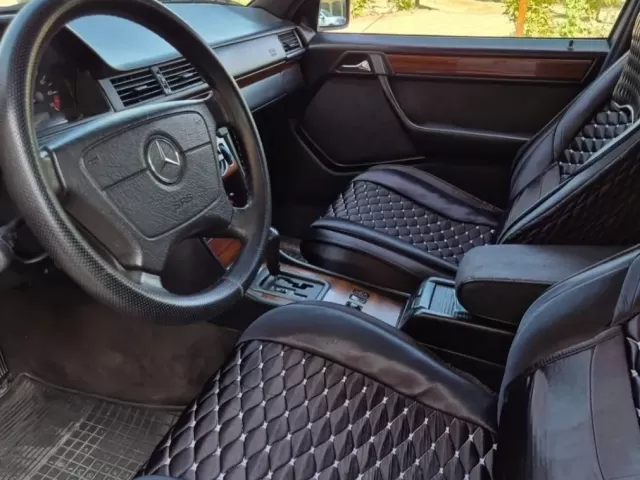 Mercedes-Benz W124, 1995 1, avtobaza.tj