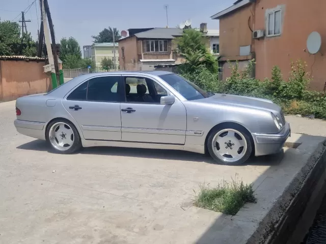 Mercedes-Benz E class, 1997 1, avtobaza.tj