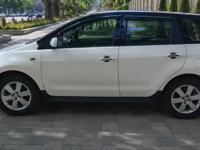 Toyota Ist, 2005 1, avtobaza.tj