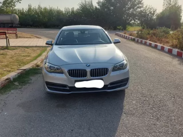 BMW 5 Series 520, 2014 1, avtobaza.tj