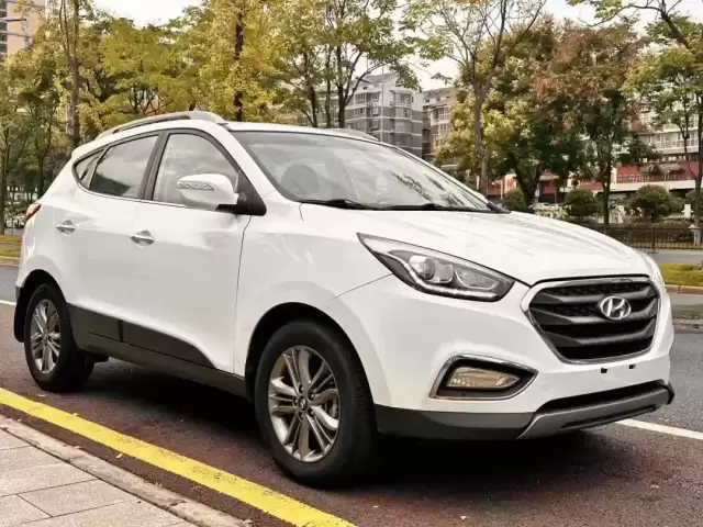 Hyundai Tucson, 2015 1, avtobaza.tj