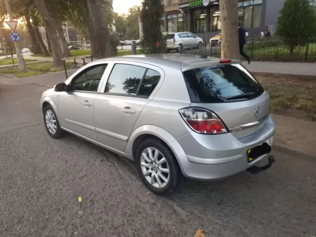 Opel Astra H 1, avtobaza.tj