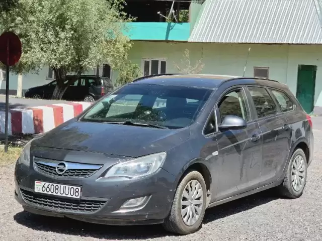 Opel Astra J 1, avtobaza.tj