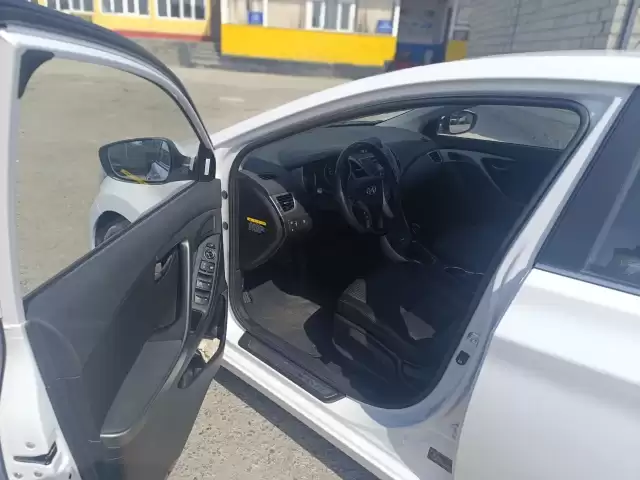 Hyundai Avante, 2014 1, avtobaza.tj