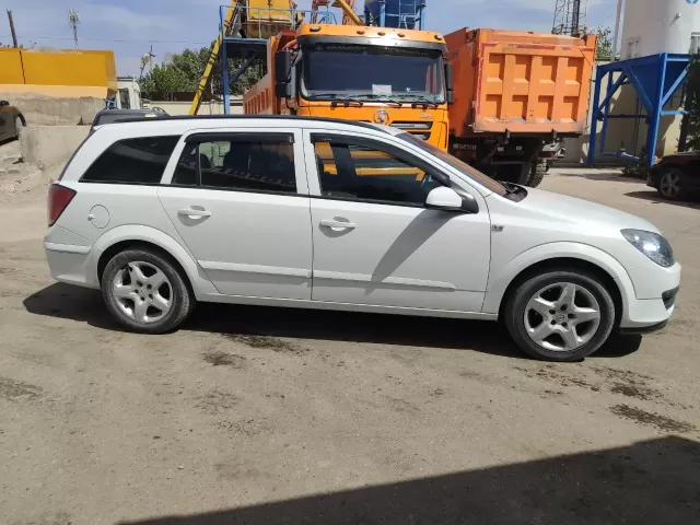 Opel Astra H 1, avtobaza.tj