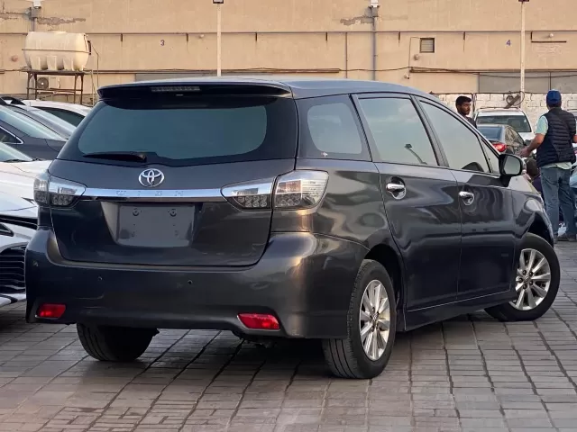 Toyota Wish, 2014 1, avtobaza.tj