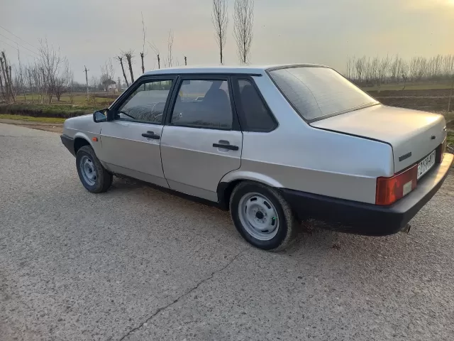 ВАЗ(Lada) Самара (седан 21099) 1, avtobaza.tj