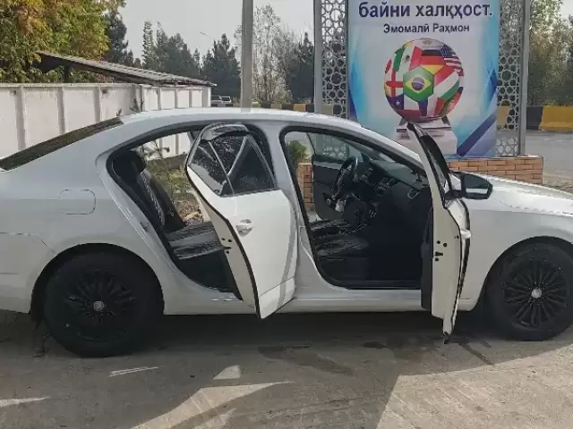 Skoda Octavia, 2013 1, avtobaza.tj