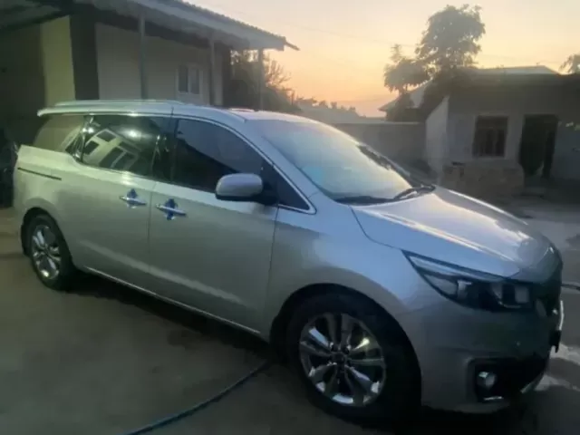 Kia Carnival 1, avtobaza.tj