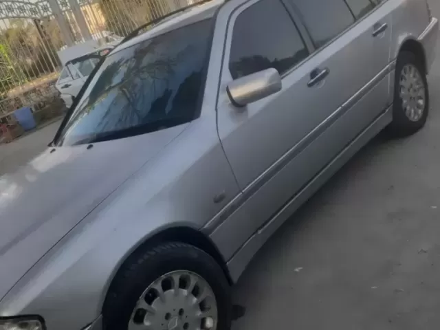 Mercedes-Benz C class, 2001 1, avtobaza.tj