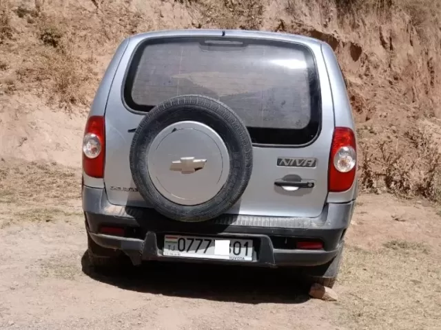 Chevrolet Niva 1, avtobaza.tj