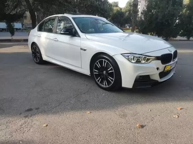 BMW 3 Series 320i, 2012 1, avtobaza.tj