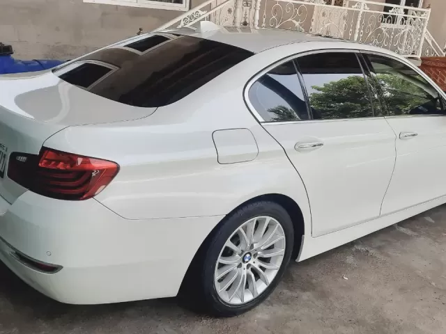 BMW 5 Series 528, 2014 1, avtobaza.tj